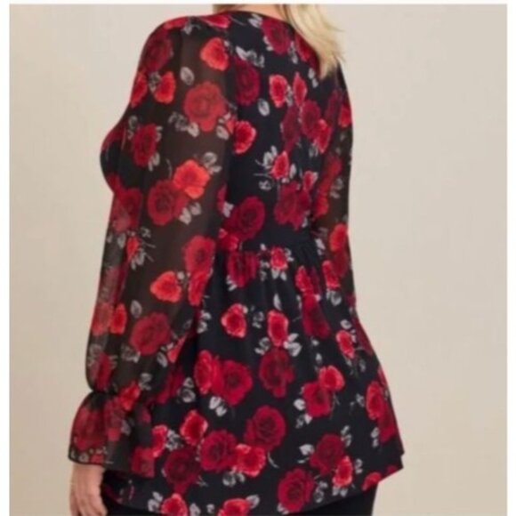 Torrid size 1X plus Black red  Floral Surplice Babydoll Top  Sheer Sleeves new - Picture 4 of 12